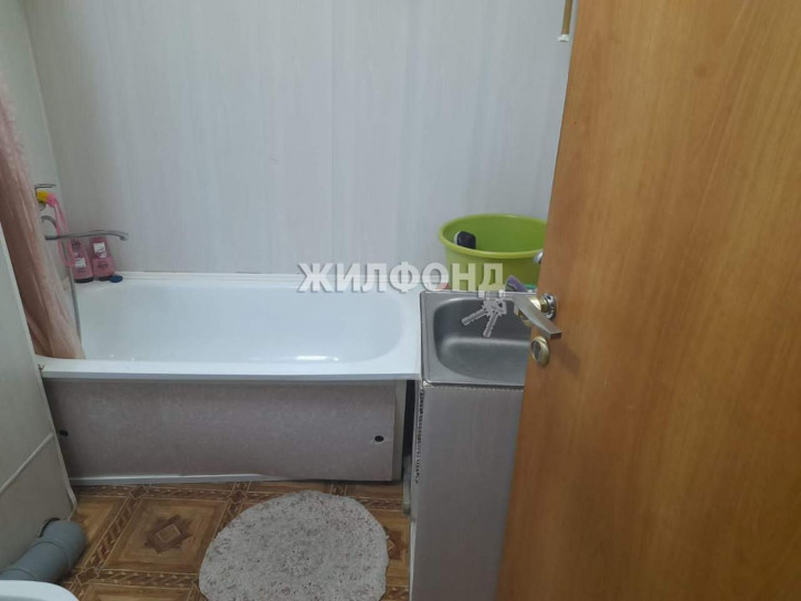Комната Петухова улица, д.16