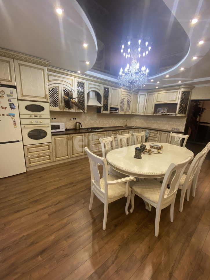 3-комн квартира Гагарина, 53