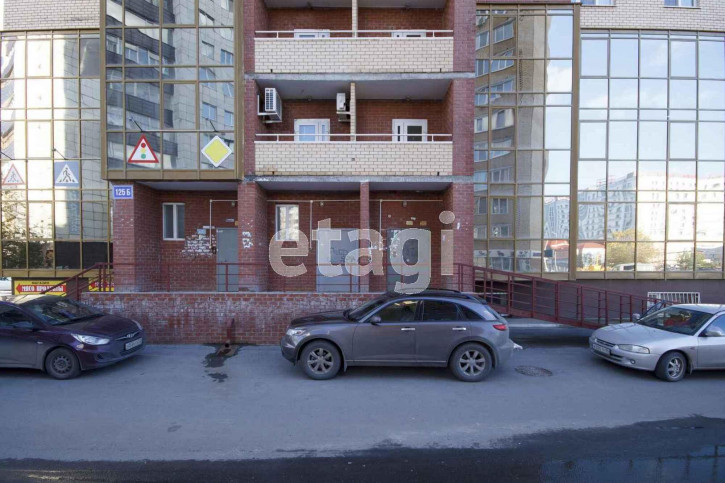 Офис Мельникайте 125б
