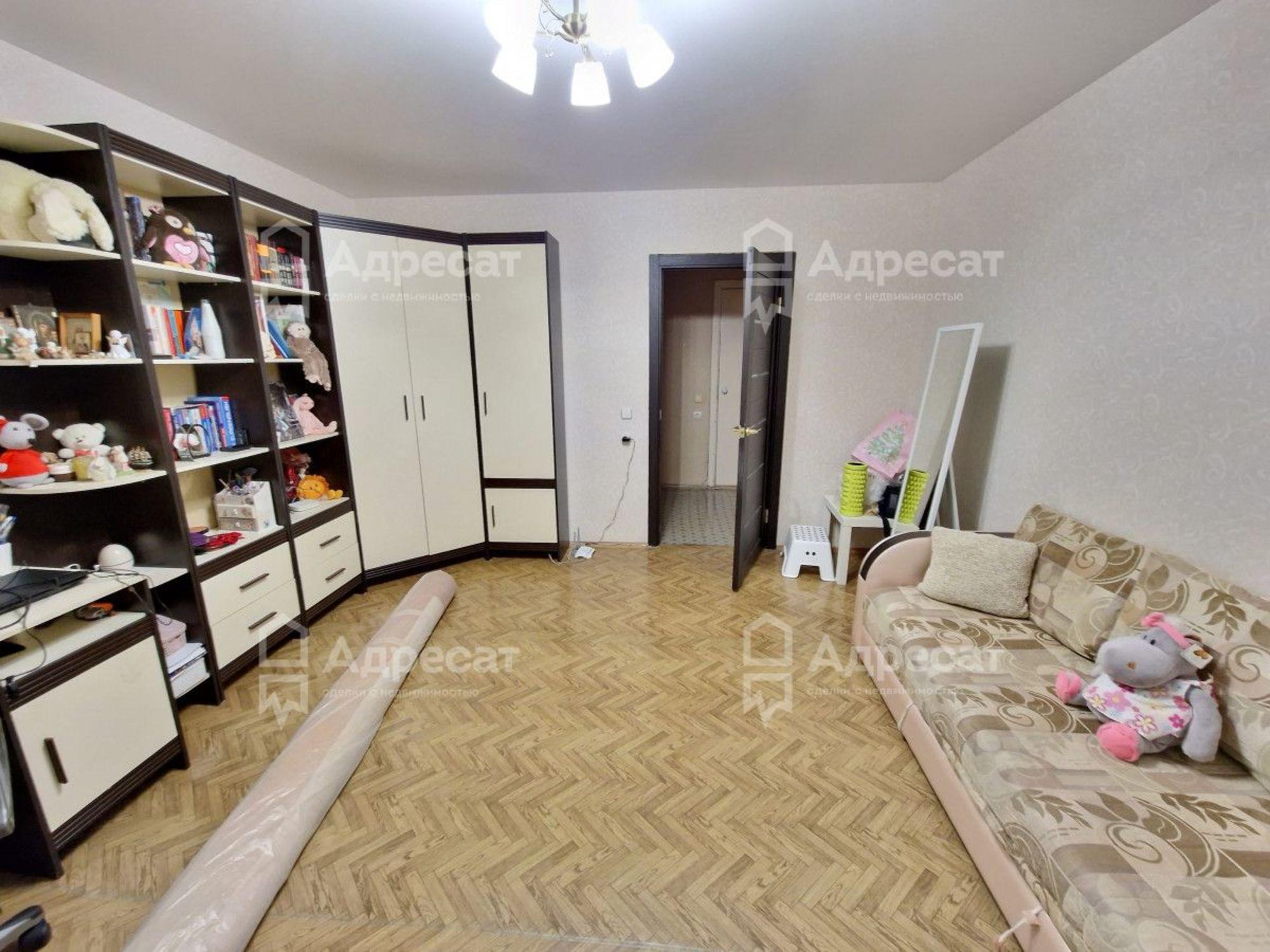 Купить квартиру за 10 000 000 рублей на ул. Землячки,  д.27Д