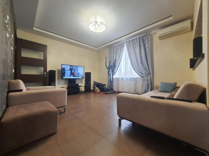 3-комн квартира Кирова улица, 15