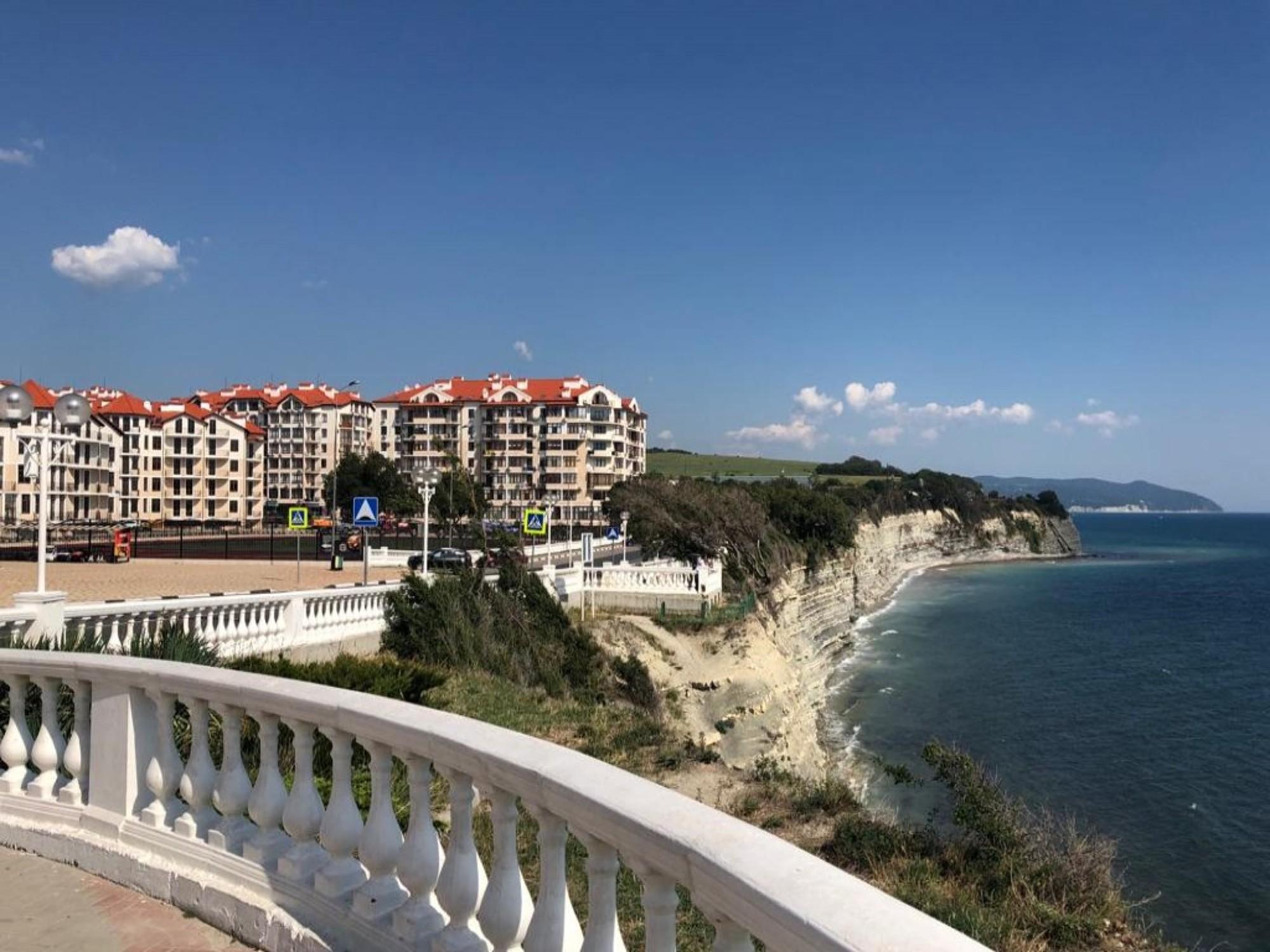 Купить квартиру за 15 000 000 рублей на Крымская, 22 кор 21