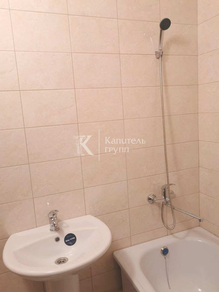 1-комн квартира ул Интернациональная, 199к6