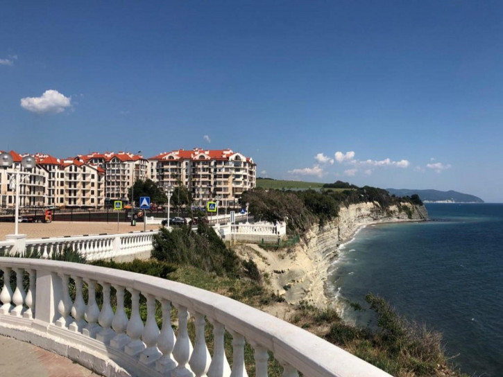 2-комн квартира Крымская, 22 кор 21