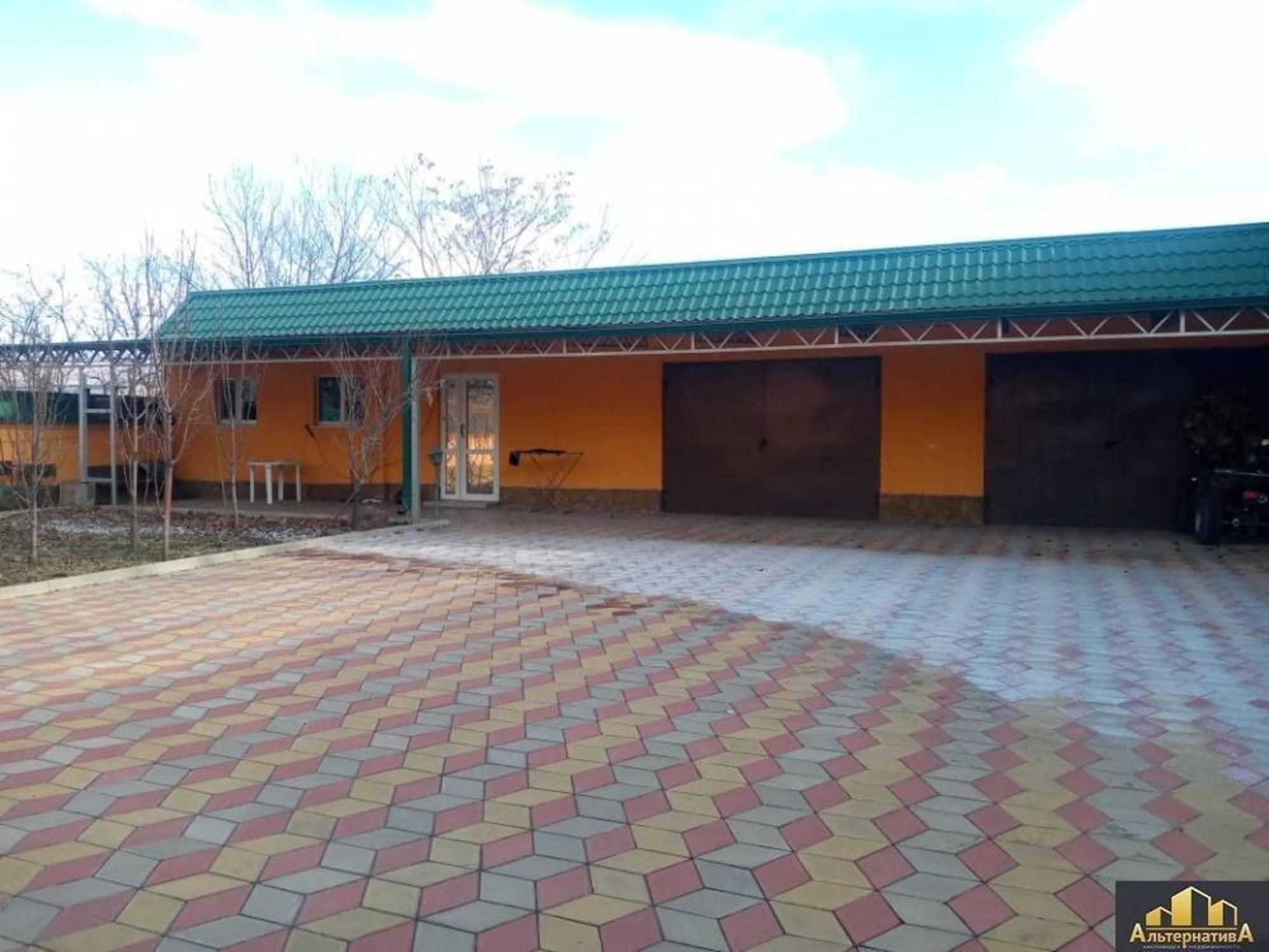 Купить дачу, дом, коттедж за 57 000 000 рублей на Кутузова ул.