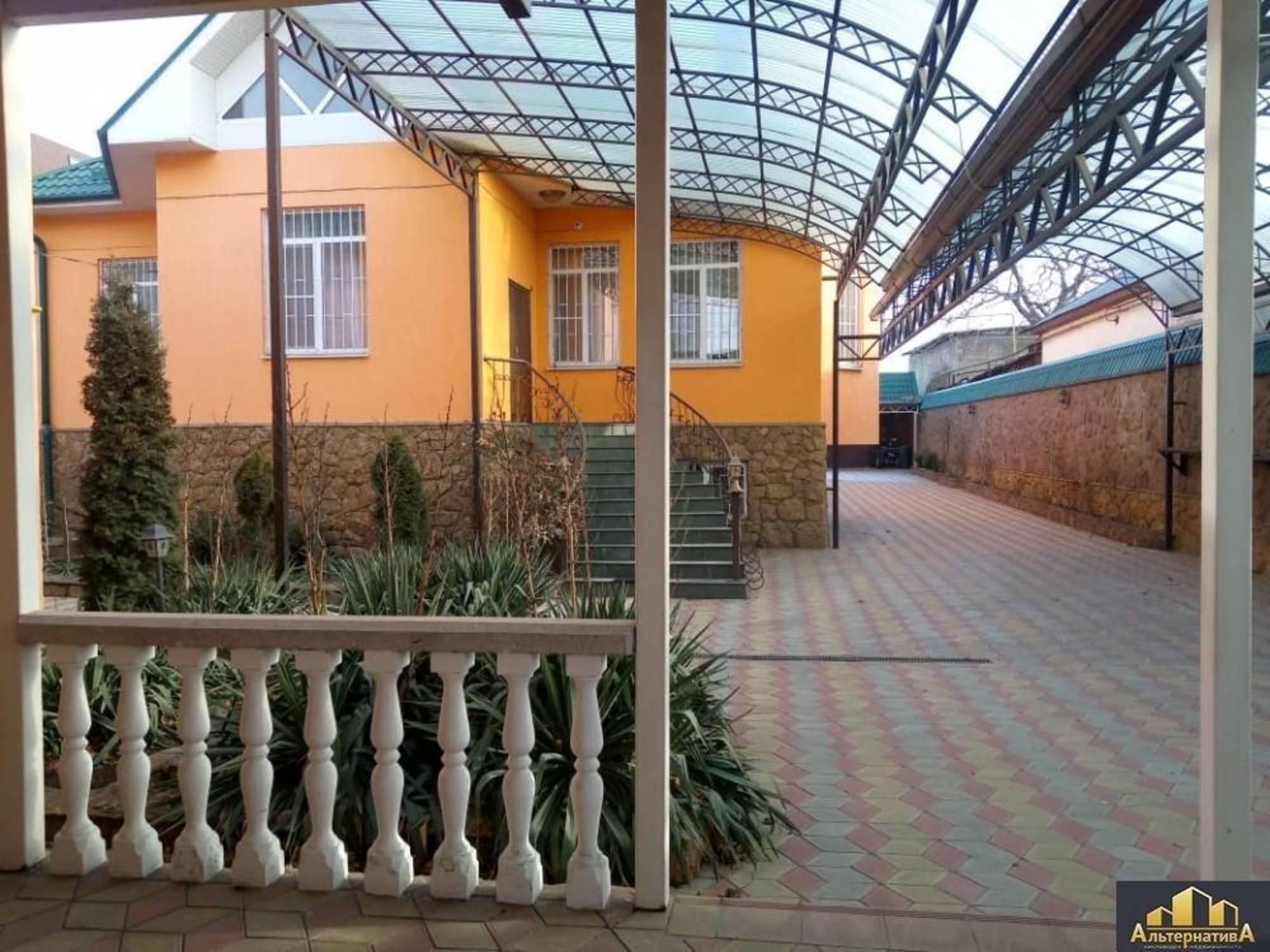 Купить дачу, дом, коттедж за 57 000 000 рублей на Кутузова ул.