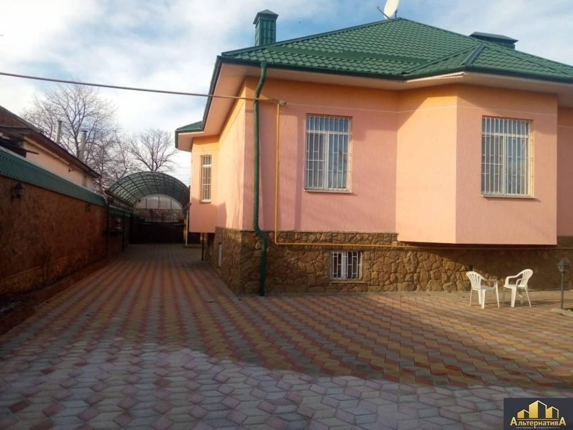 Купить дачу, дом, коттедж за 57 000 000 рублей на Кутузова ул.