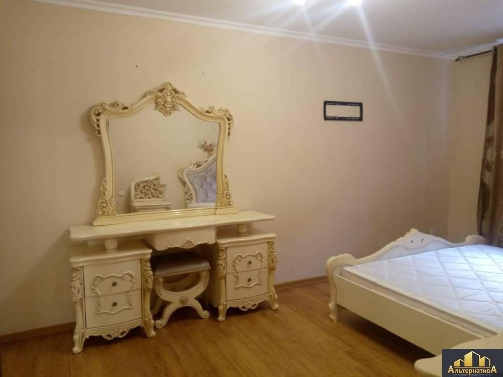 Купить дачу, дом, коттедж за 57 000 000 рублей на Кутузова ул.