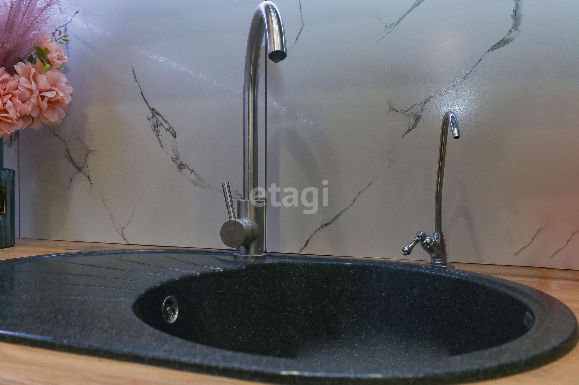 Купить дачу, дом, коттедж за 6 500 000 рублей на 4-й Степной пер., 88