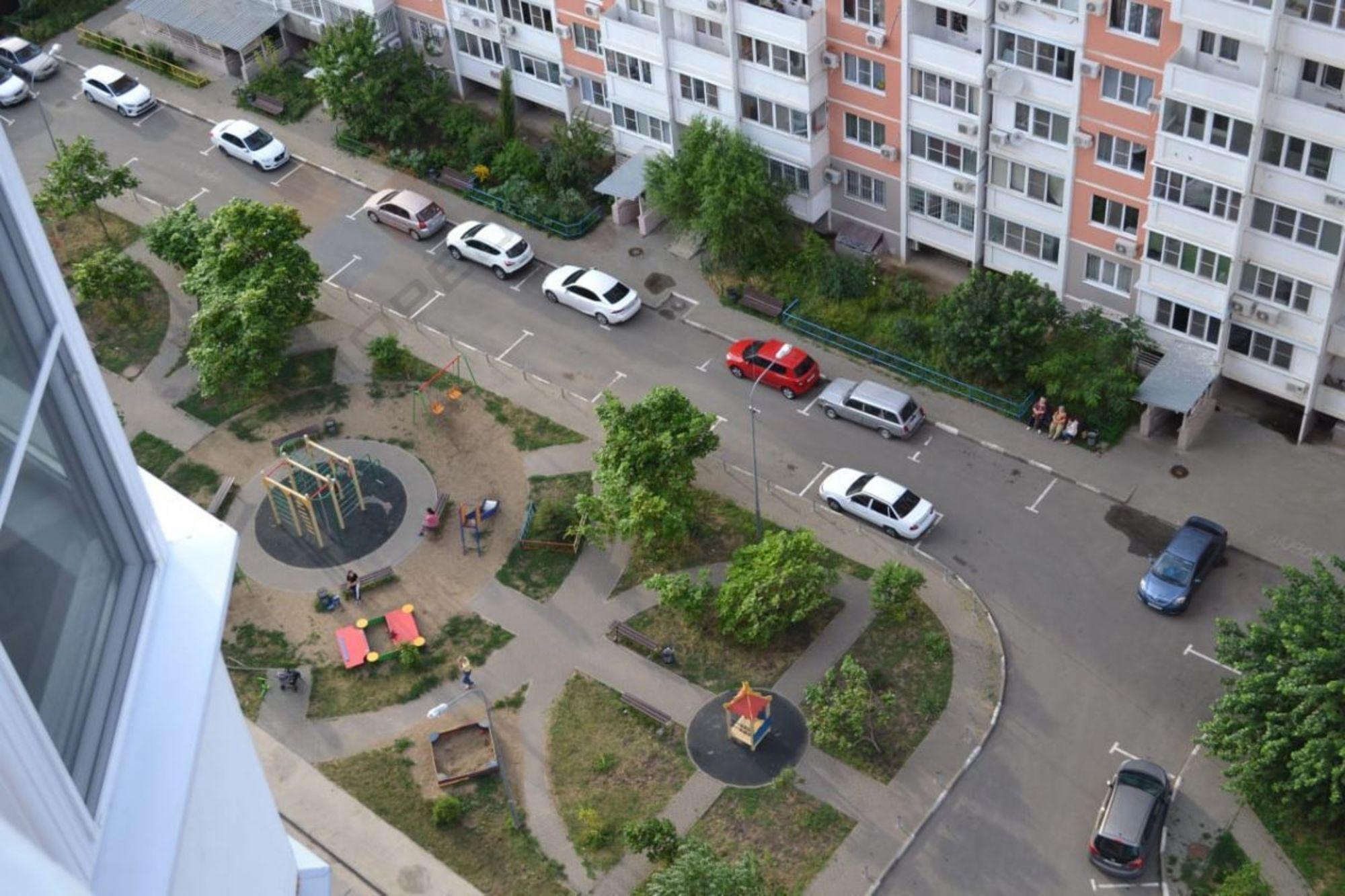 Купить квартиру за 12 500 000 рублей на Димитрова ул, 3/1