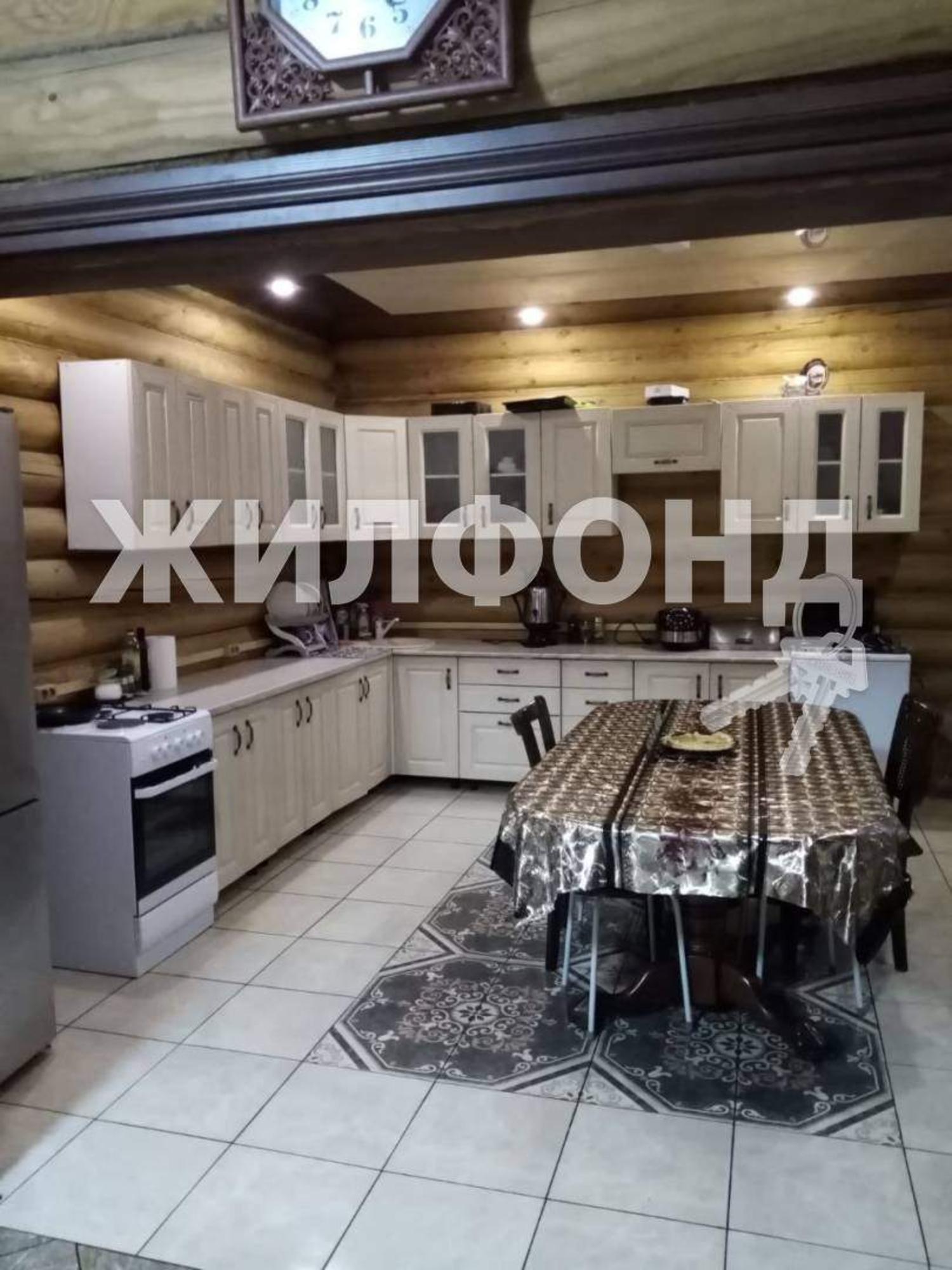 Купить дачу, дом, коттедж за 15 500 000 рублей на Ипподромная улица