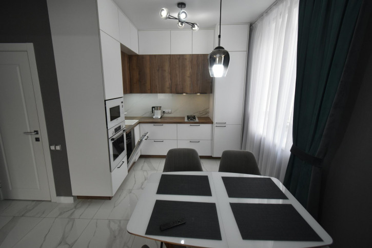 2-комн квартира Ленина ул, 72
