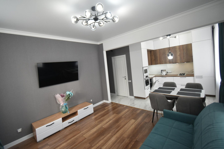 2-комн квартира Ленина ул, 72