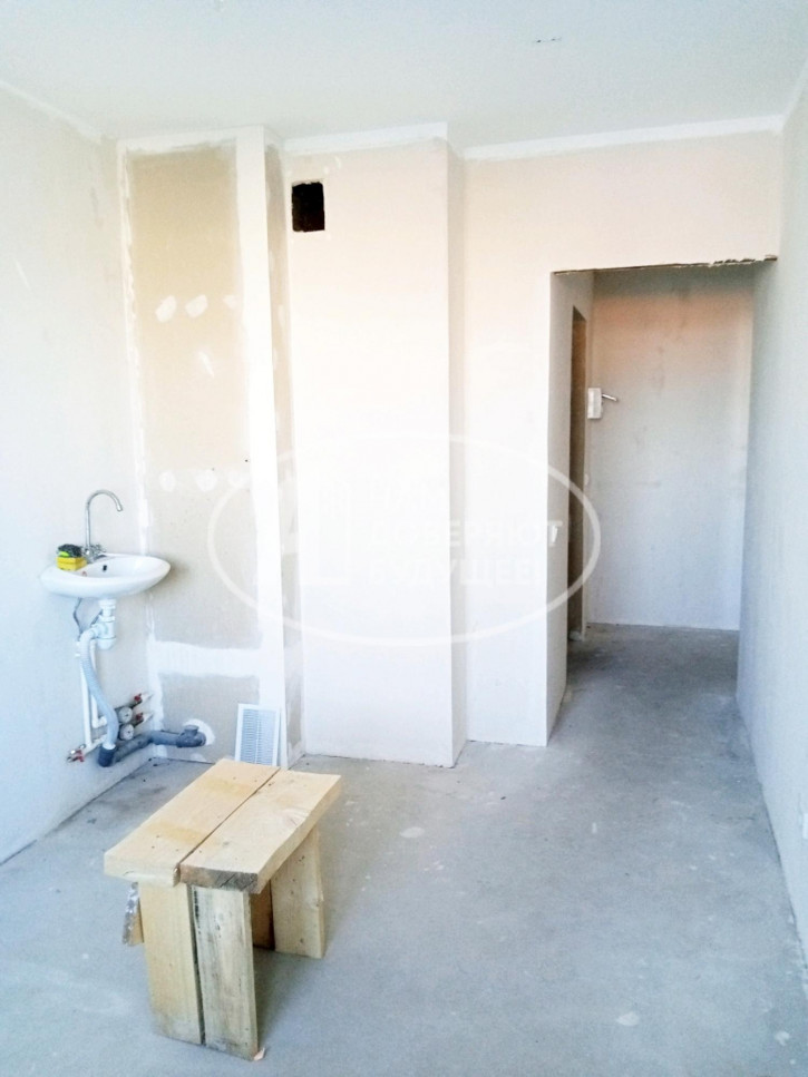 3-комн квартира улица Декабристов, 6