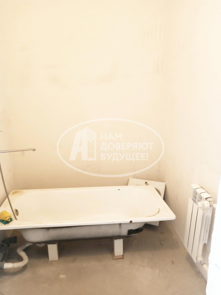 3-комн квартира улица Декабристов, 6