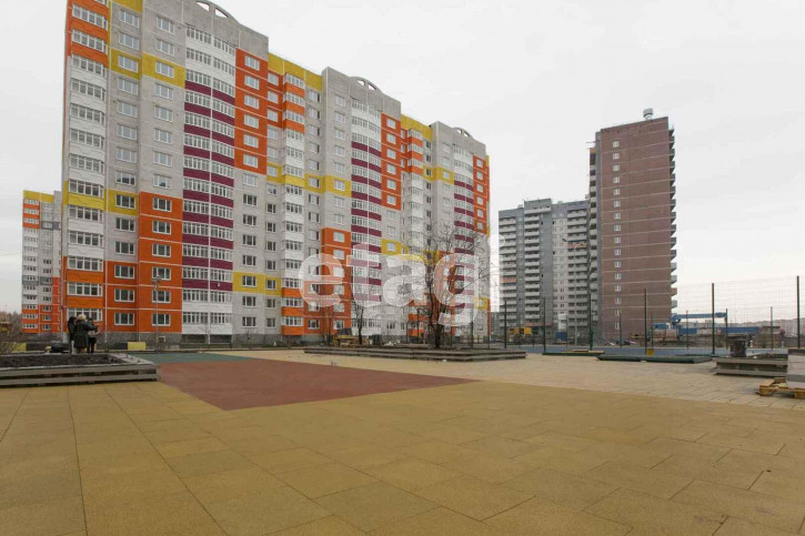3-комн квартира Кремлевская, 112/3