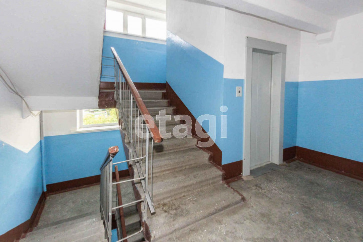2-комн квартира Стахановцев, 6