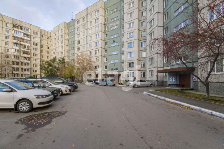 2-комн квартира Стахановцев, 6