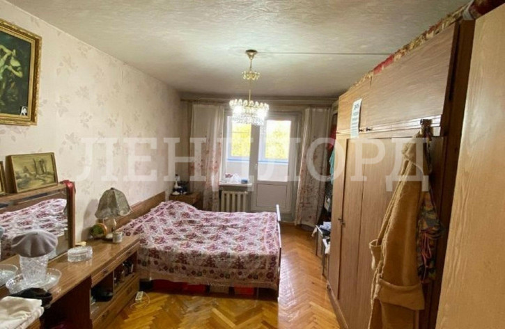 3-комн квартира улица Тимошенко, 8