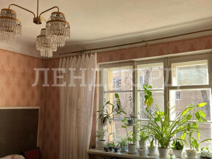 4-комн квартира улица Ивановского, 34А