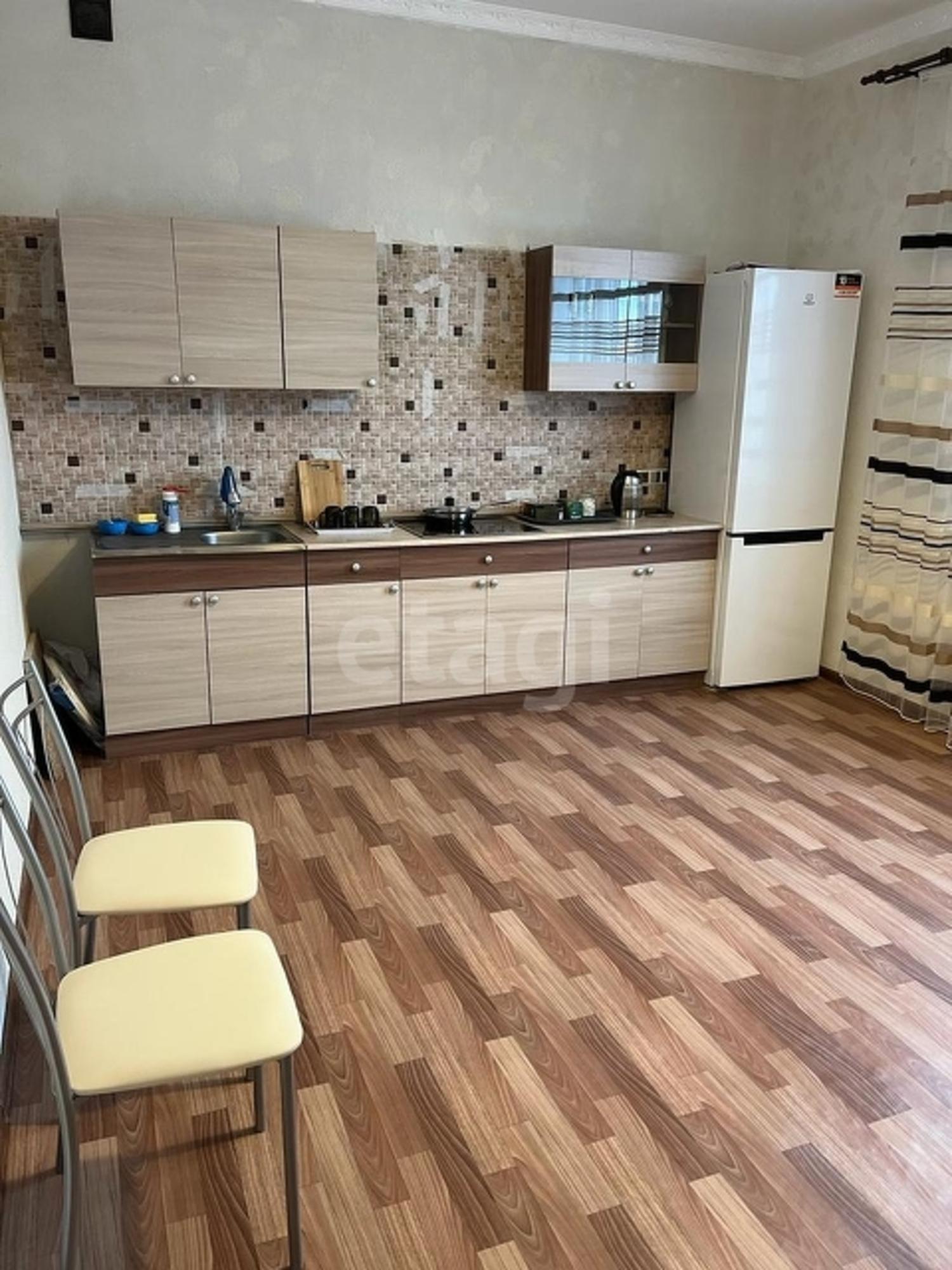 Купить дачу, дом, коттедж за 9 500 000 рублей на Школьная