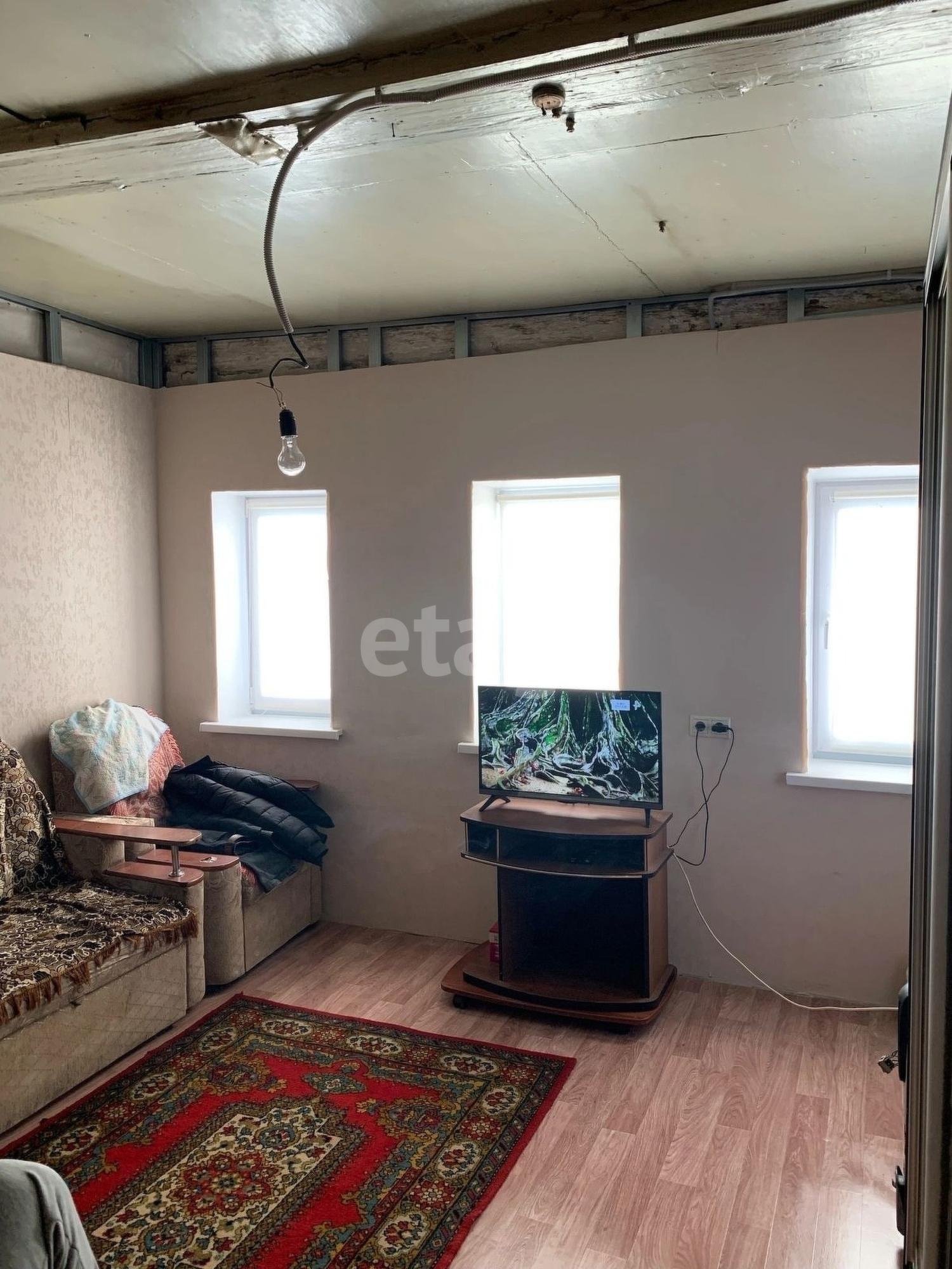 Купить дачу, дом, коттедж за 2 300 000 рублей на Димитрова, 80а