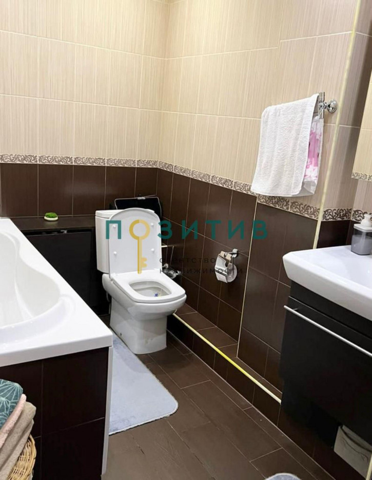 2-комн квартира Булгакова ул, 5