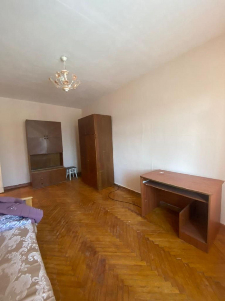 1-комн квартира Пушкина ул, 80