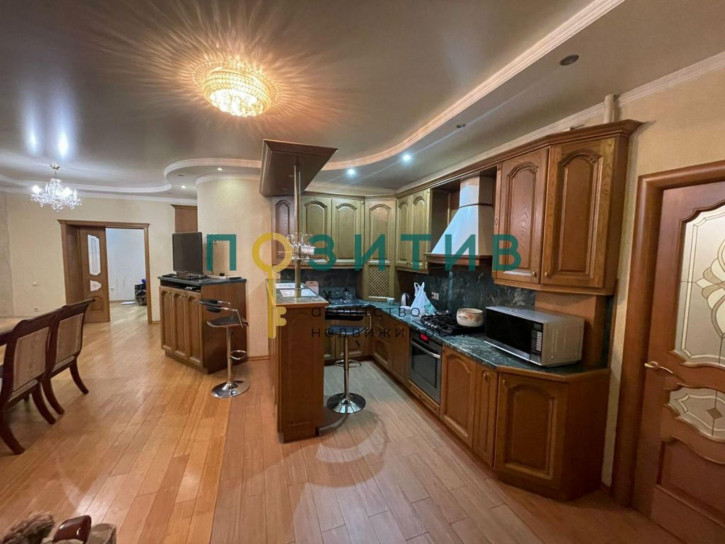 3-комн квартира Бунимовича ул, 19к2