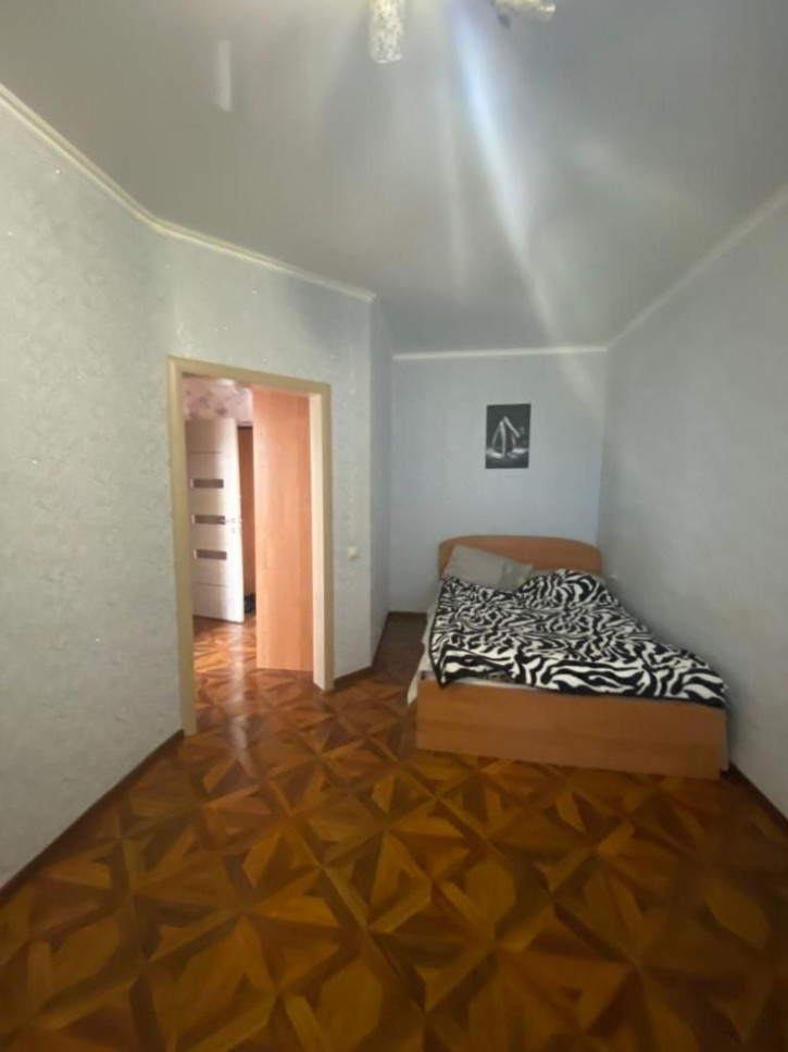 1-комн квартира Шмидта ул, 76