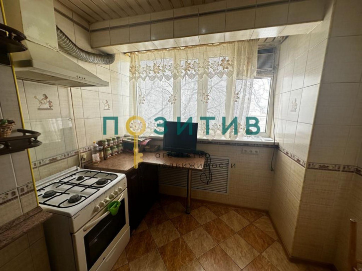 4-комн квартира Панагюриште ул, 18