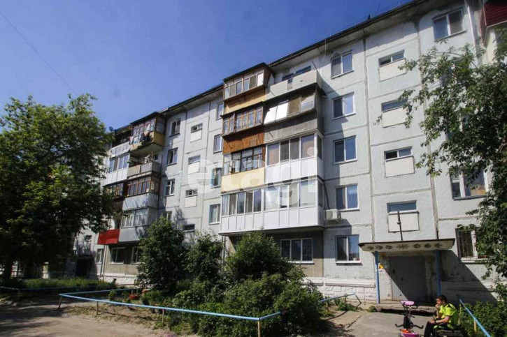 1-комн квартира 8 Марта, 1