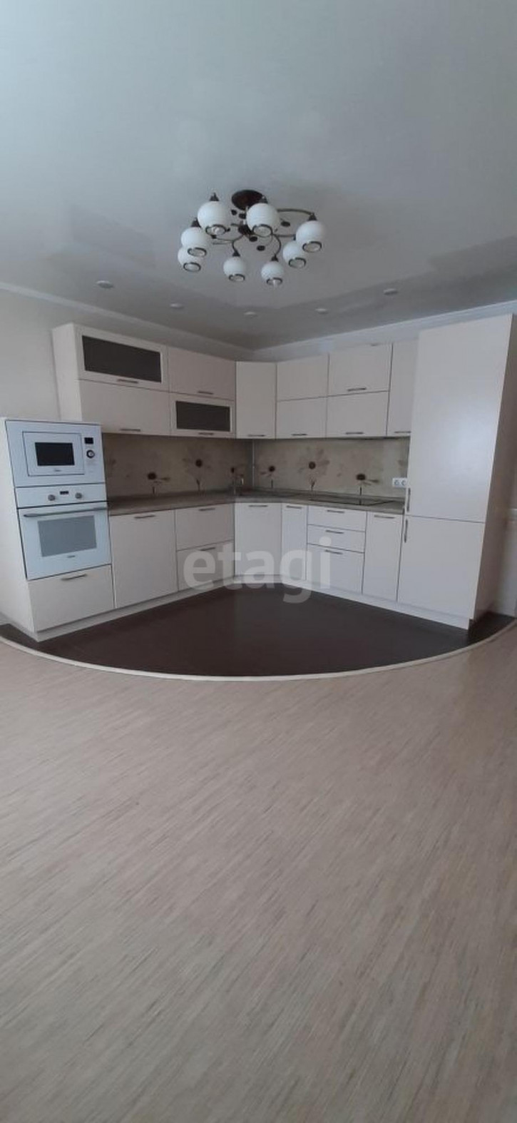 3-комн квартира Мира, 28