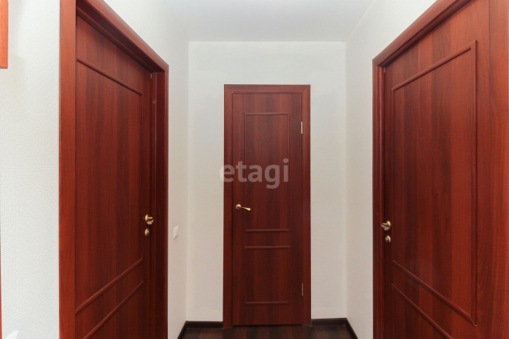 5-комн квартира Мельникайте, 129