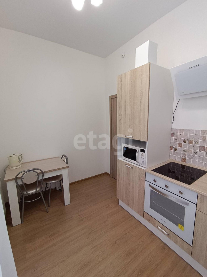 1-комн квартира Светлый Микрорайон, 8