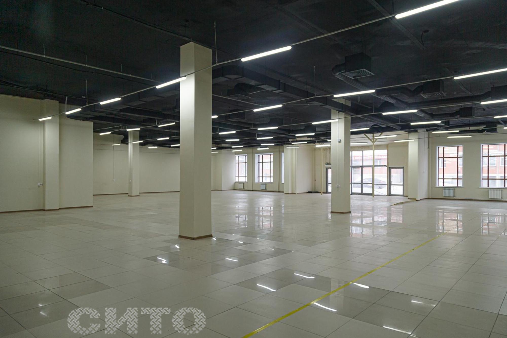 Купить торговое помещение за 130 000 000 рублей на К.Либкнехта Улица,31
