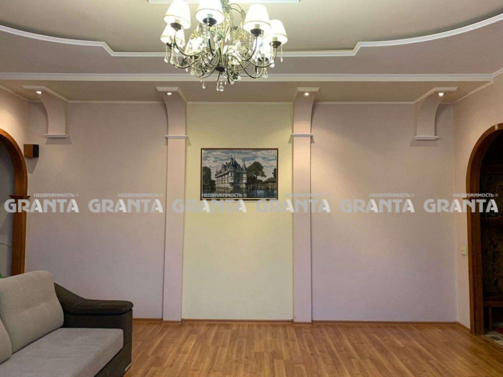 4-комн квартира ул им Сергея Лазо, 18А