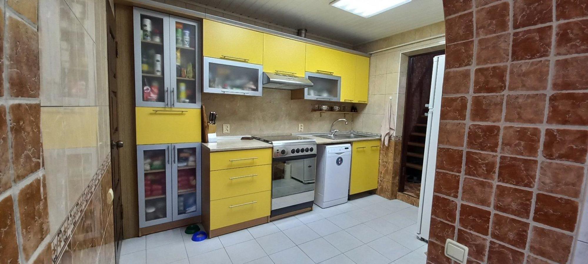 Сдать дачу, дом, коттедж за 70 000 рублей на Желябова улица Сдать дачу, дом, коттедж за 70 000 рублей на Желябова улица