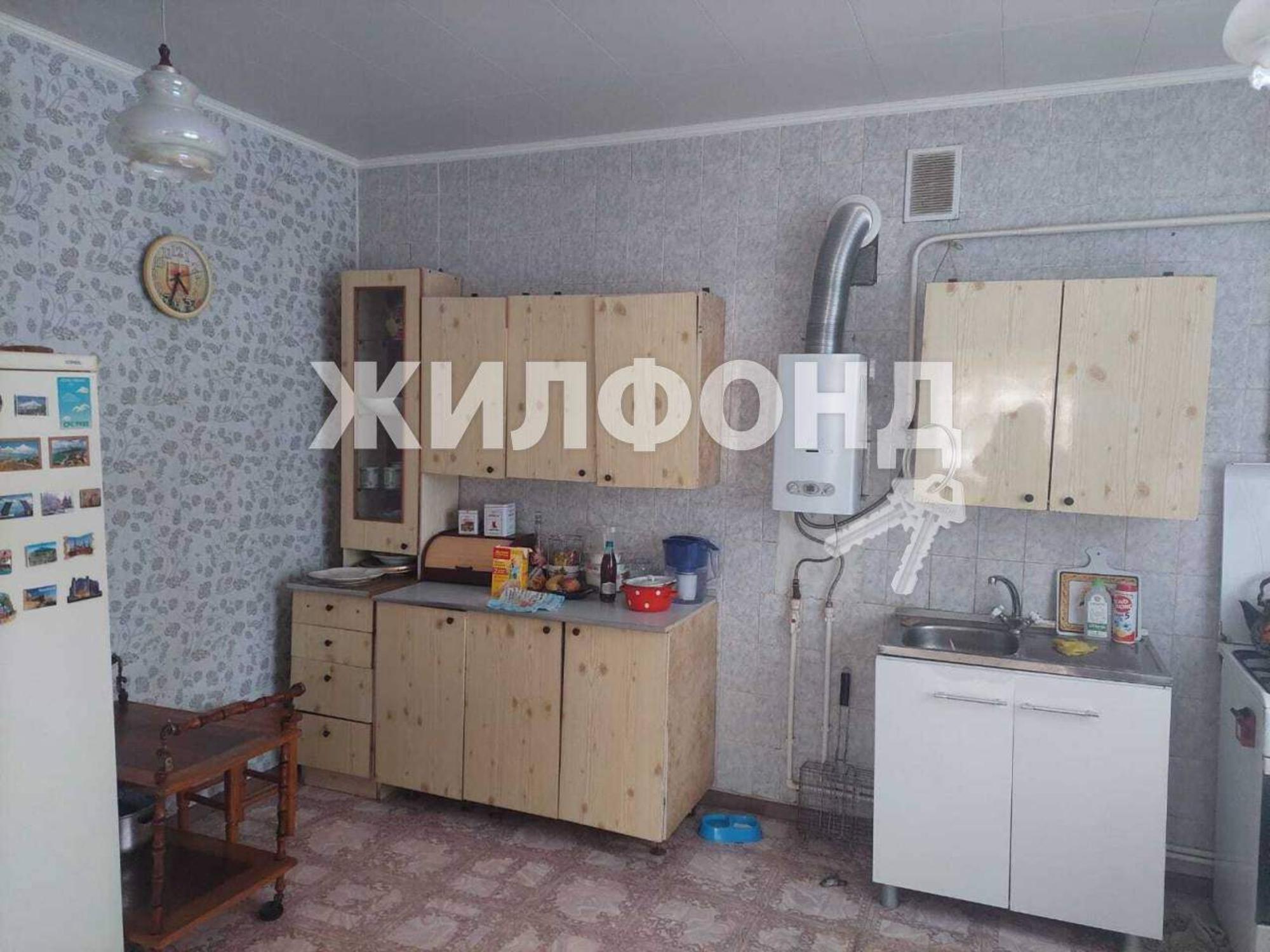 Купить дачу, дом, коттедж за 4 000 000 рублей на Дорожная улица