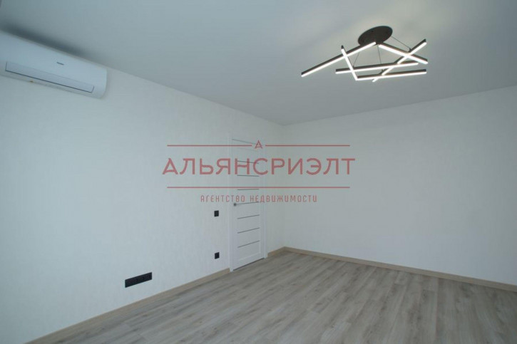 2-комн квартира тер. Военного городка,428