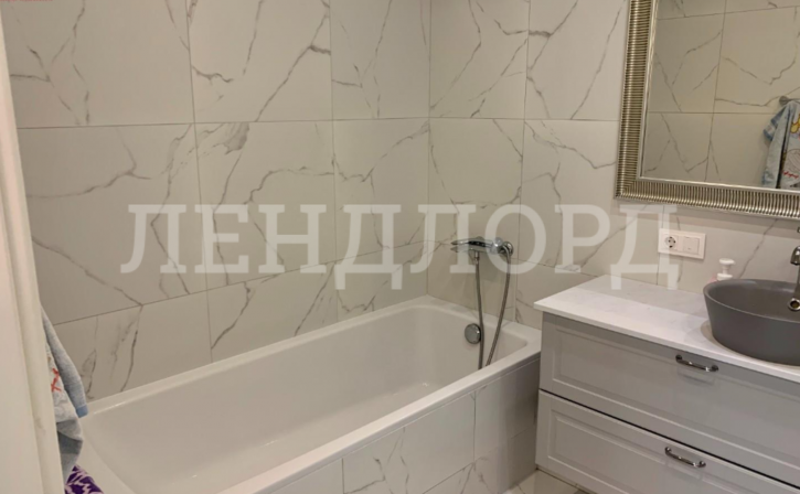 3-комн квартира Гвардейский переулок, 13