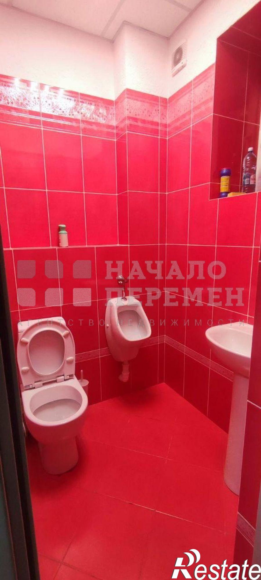 Сдать офис, помещение под офис за 11 000 рублей на Есенина ул, 1А