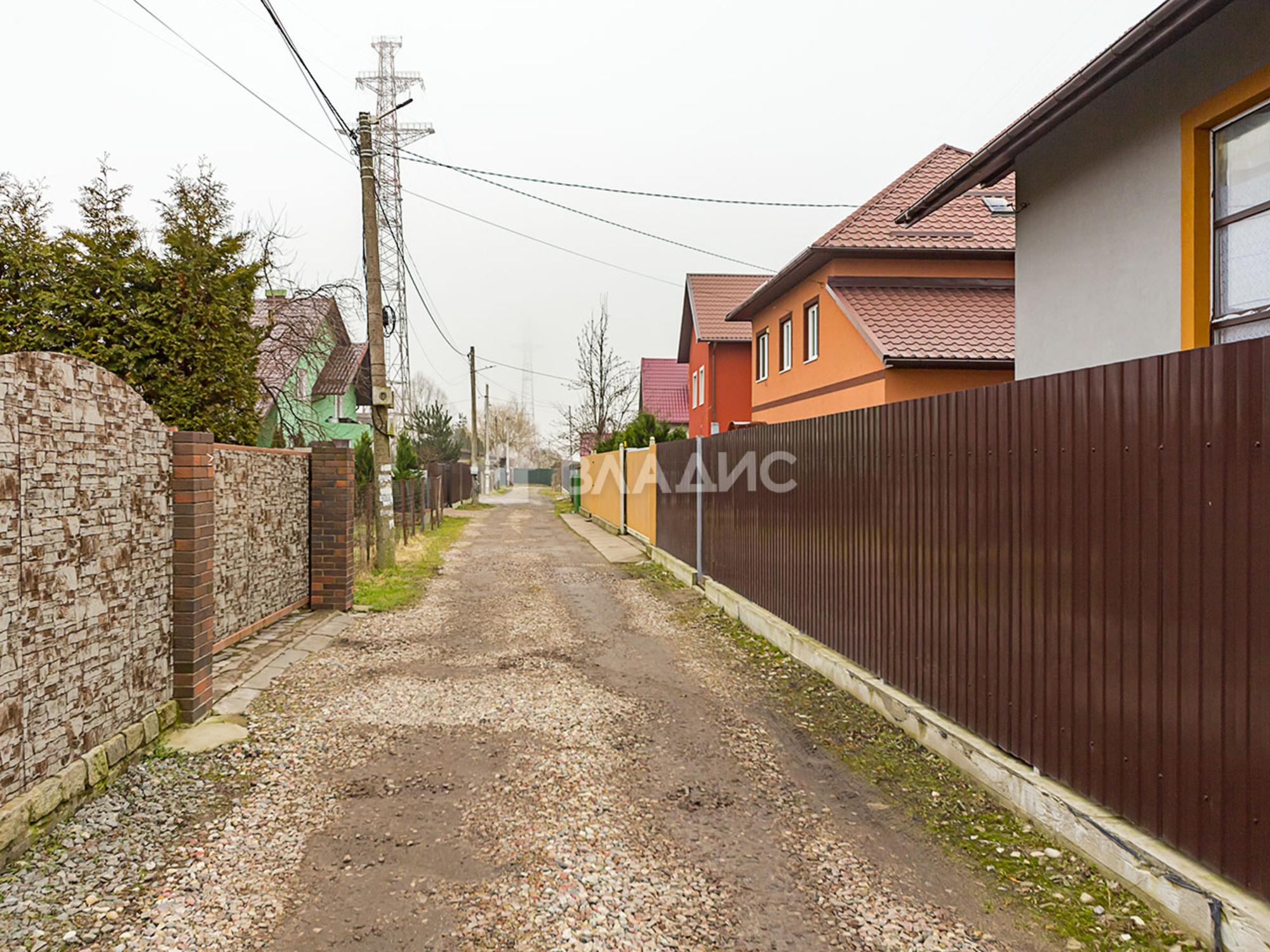 Купить дачу, дом, коттедж за 13 450 000 рублей на Еловый проезд, 13
