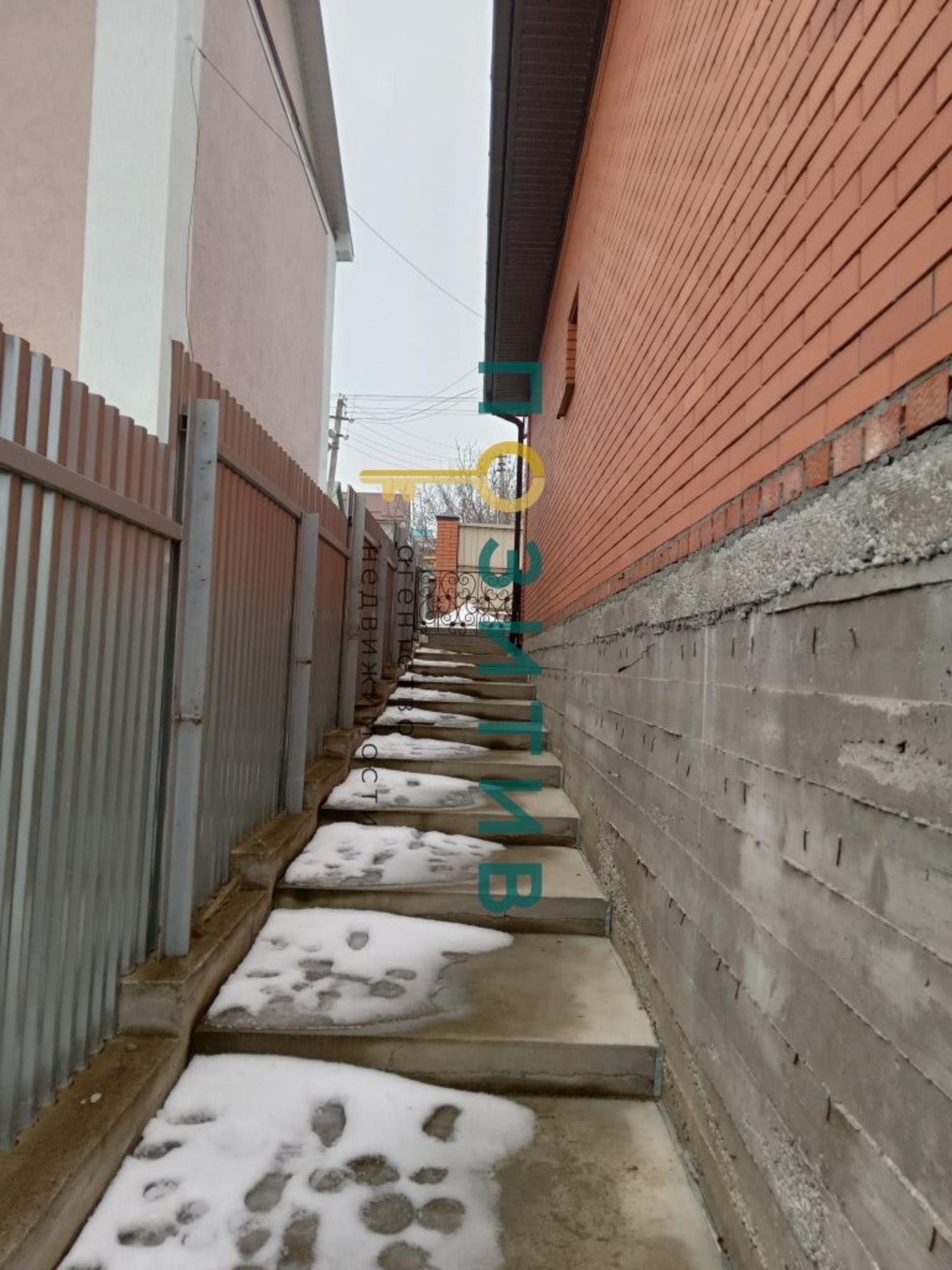 Купить дачу, дом, коттедж за 11 450 000 рублей на Красный Пахарь х