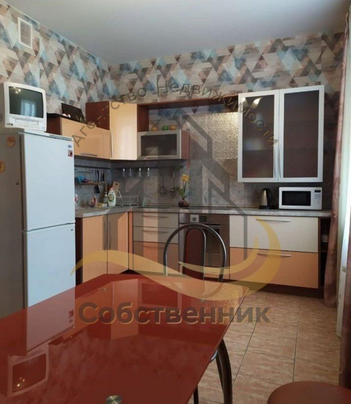 3-комн квартира Степной мкр, 1