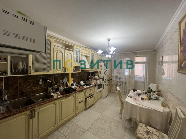 3-комн квартира Орджоникидзе ул, 84к6