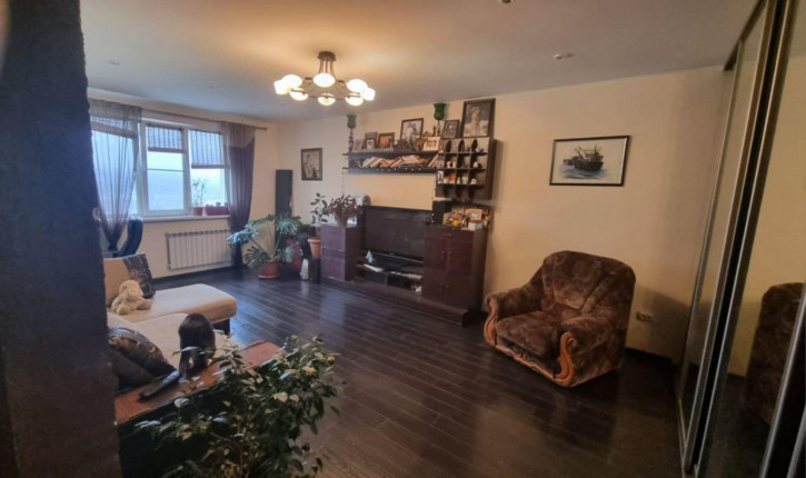 2-комн квартира Дунаевского ул, 1к2