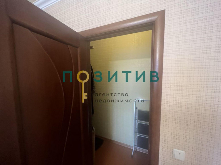 3-комн квартира 200 лет КМВ ул, 1