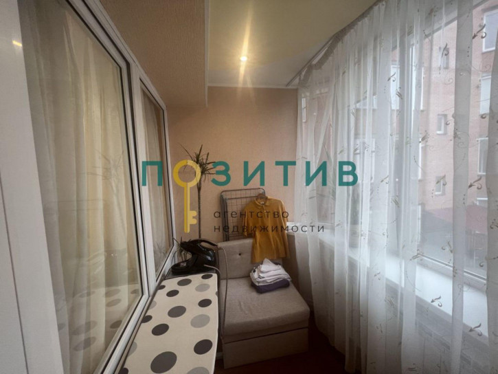 3-комн квартира 200 лет КМВ ул, 1