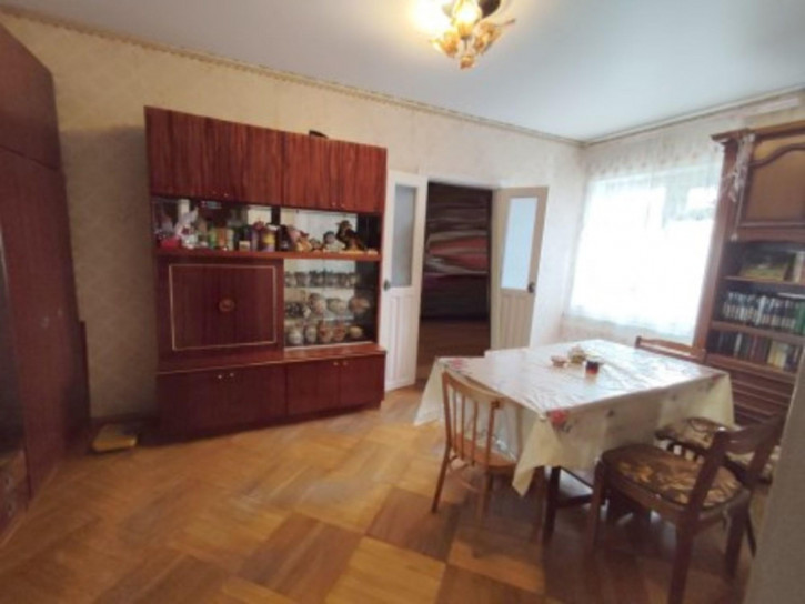 4-комн квартира Южная